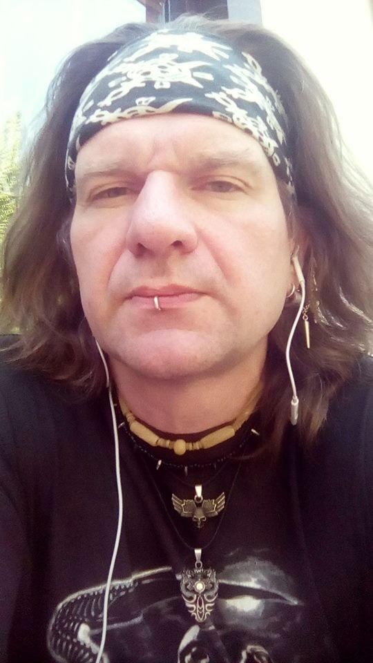  15902179  Sergej, 42 ,    -