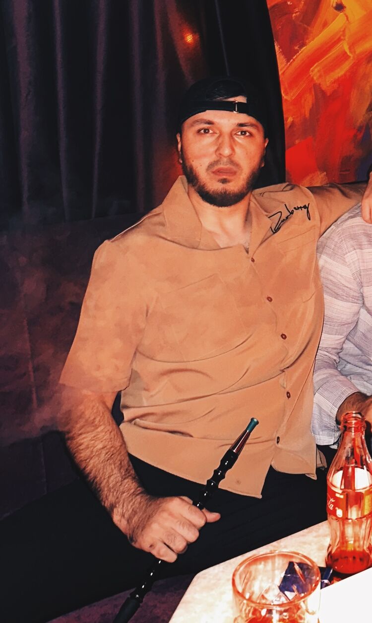  34802199  Amir, 37 ,    