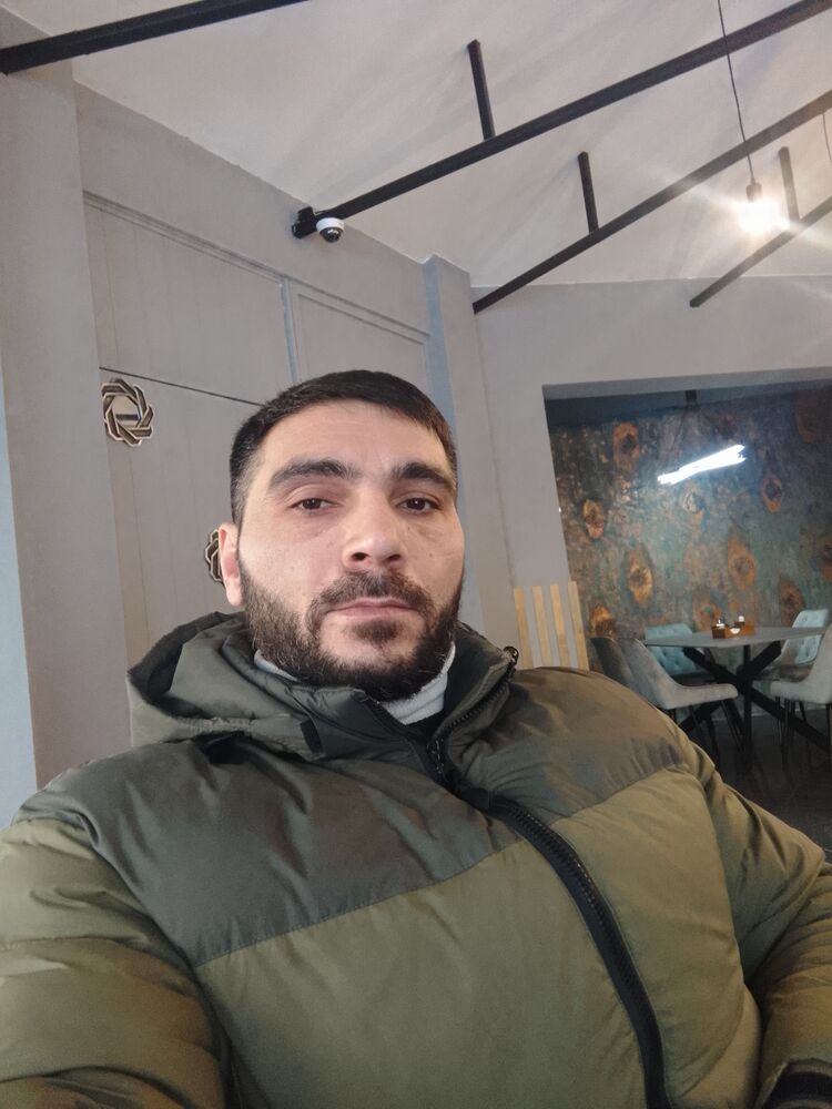  ,   Samir, 38 ,   ,   