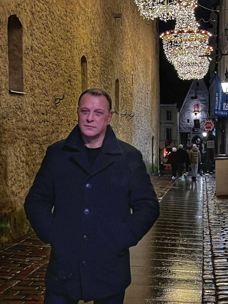  ,   Aleksander, 49 ,   ,   