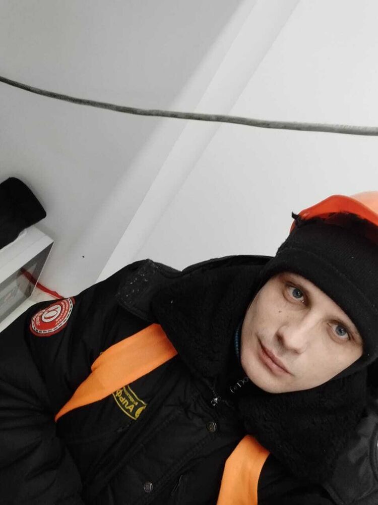  42149019  Dima, 34 ,    
