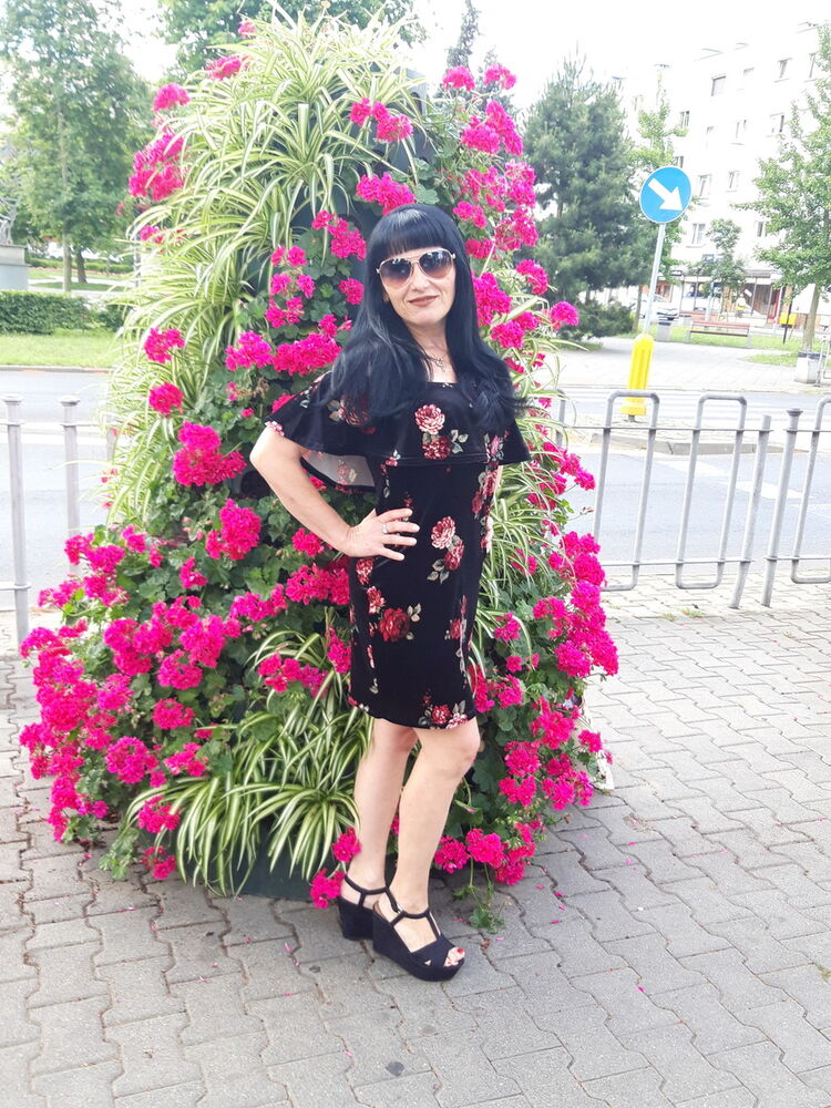  16928419  NATALI, 42 ,    