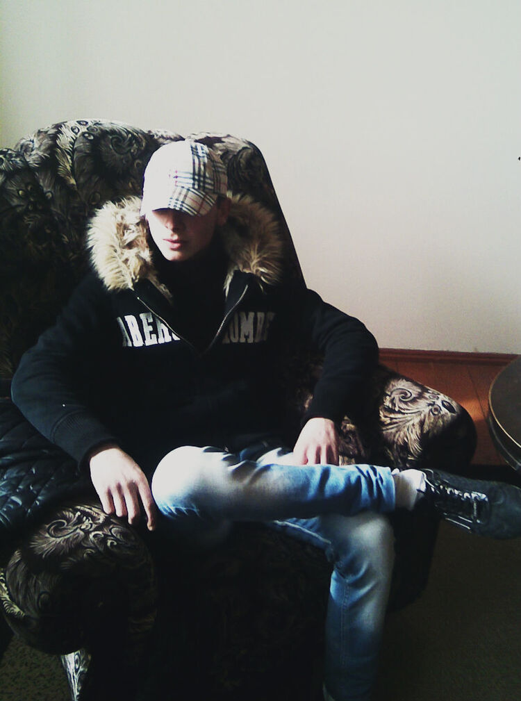  ,   Gevor, 32 ,   
