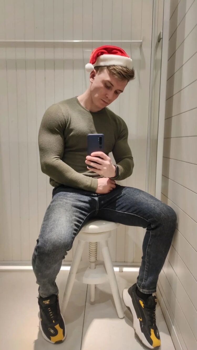 ���� 48597649 ������� ������, 37 ���, ���� ���������� � ������