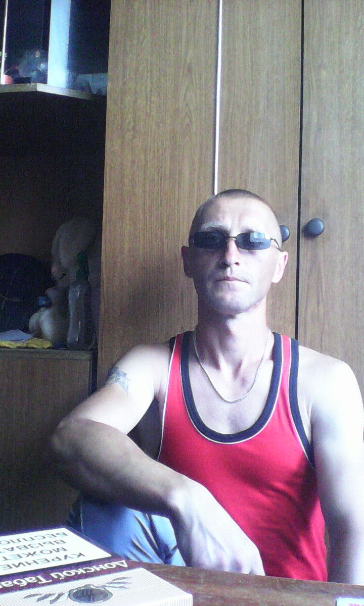  7842089  Sergey, 45 ,    