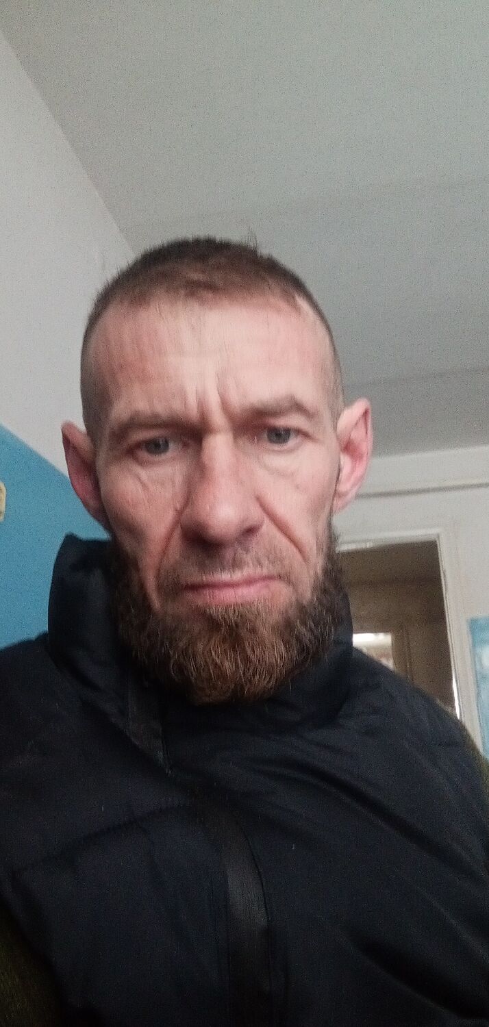  41797459  John TREWEL, 42 ,    
