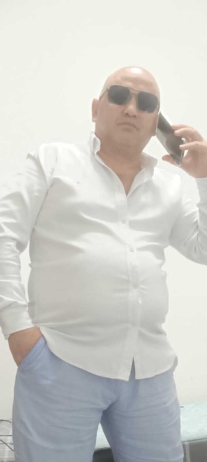  52079259  , 49 ,    