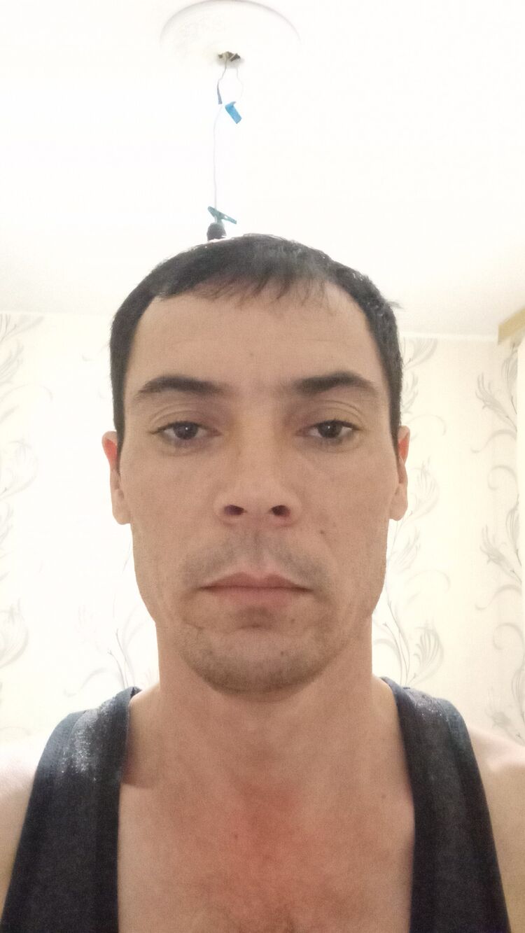  33487899  Bobomurod, 45 ,    