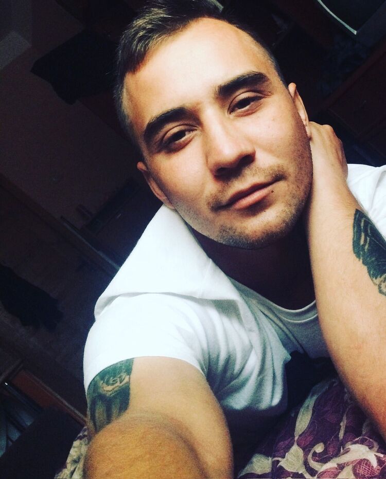  --,   , 32 ,   c 