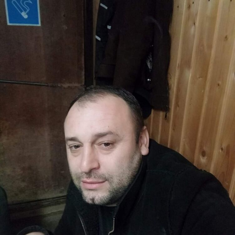  40605129  , 39 ,    