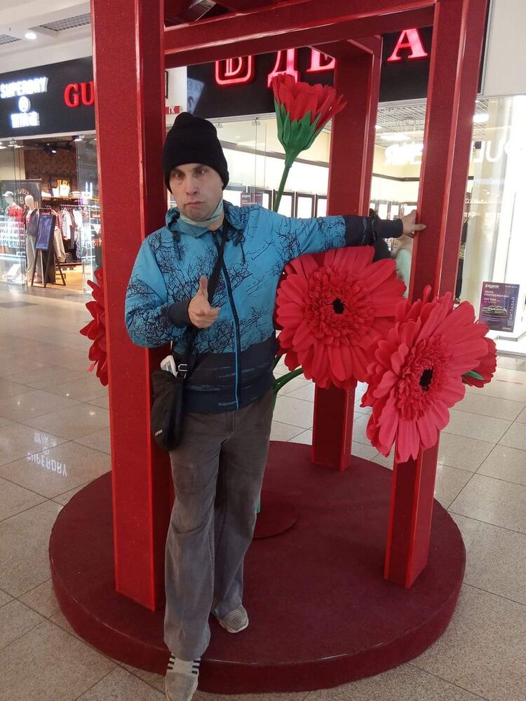  24009419  Aleksey, 43 ,    