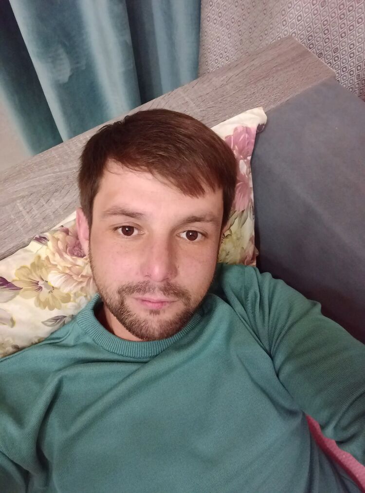  52429159  BARDAK, 35 ,    
