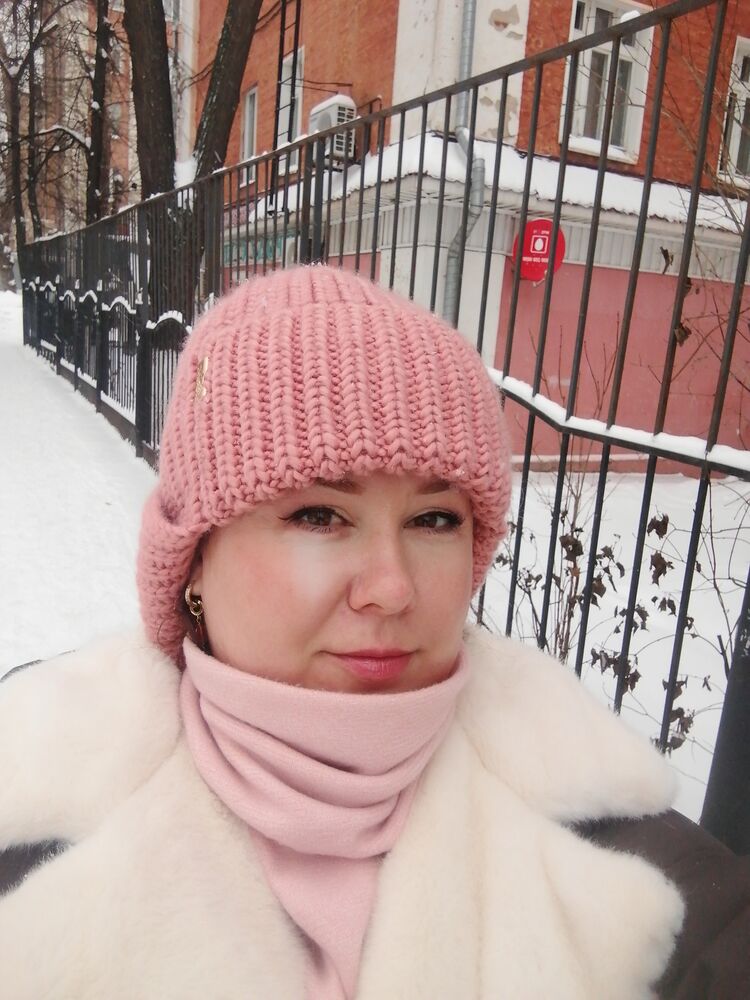  51713809  Lisa, 41 ,    