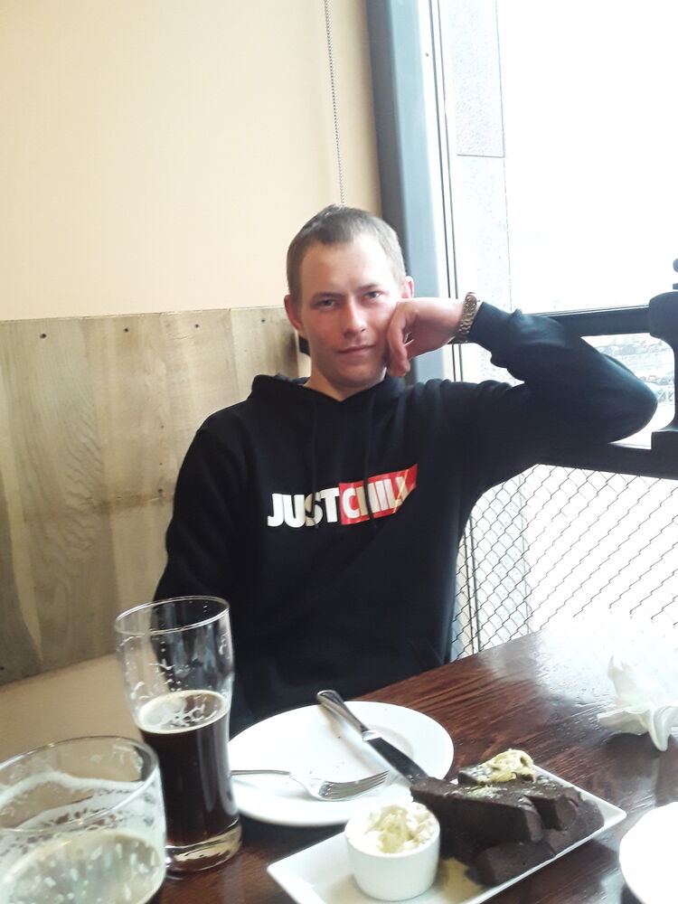  28930709  SEREGA, 29 ,    