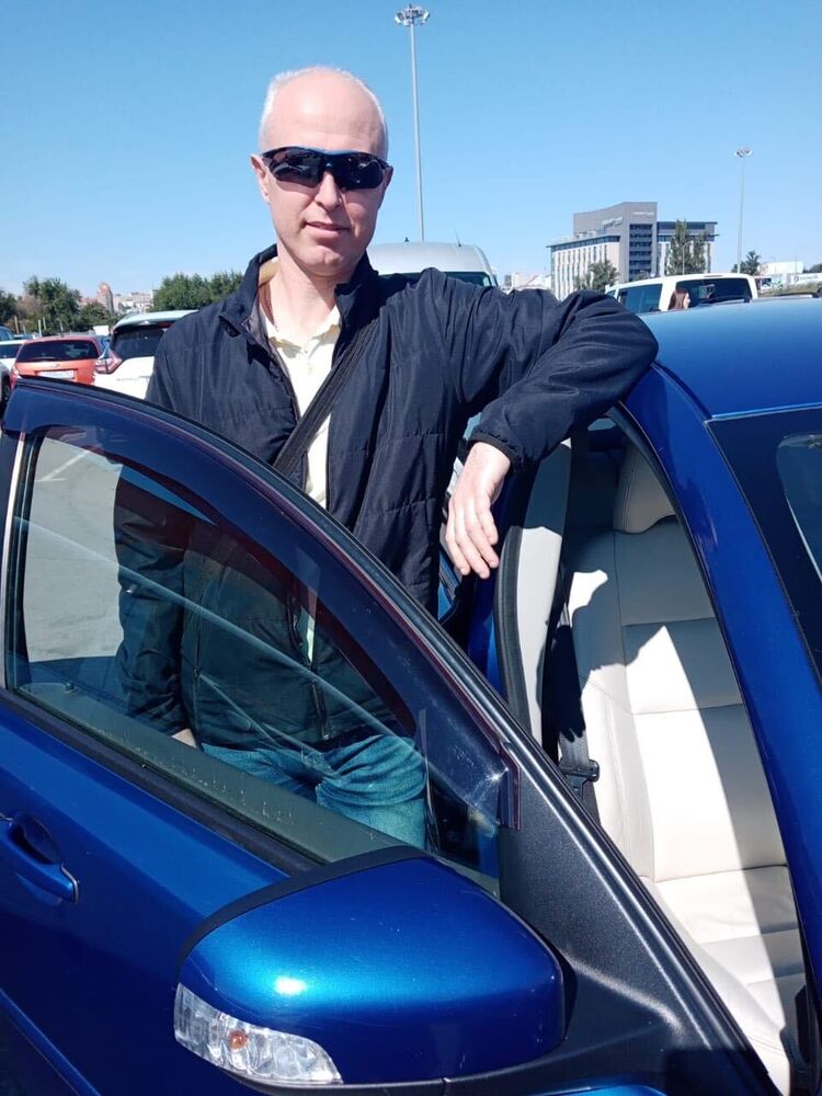  --,   , 48 ,   c 