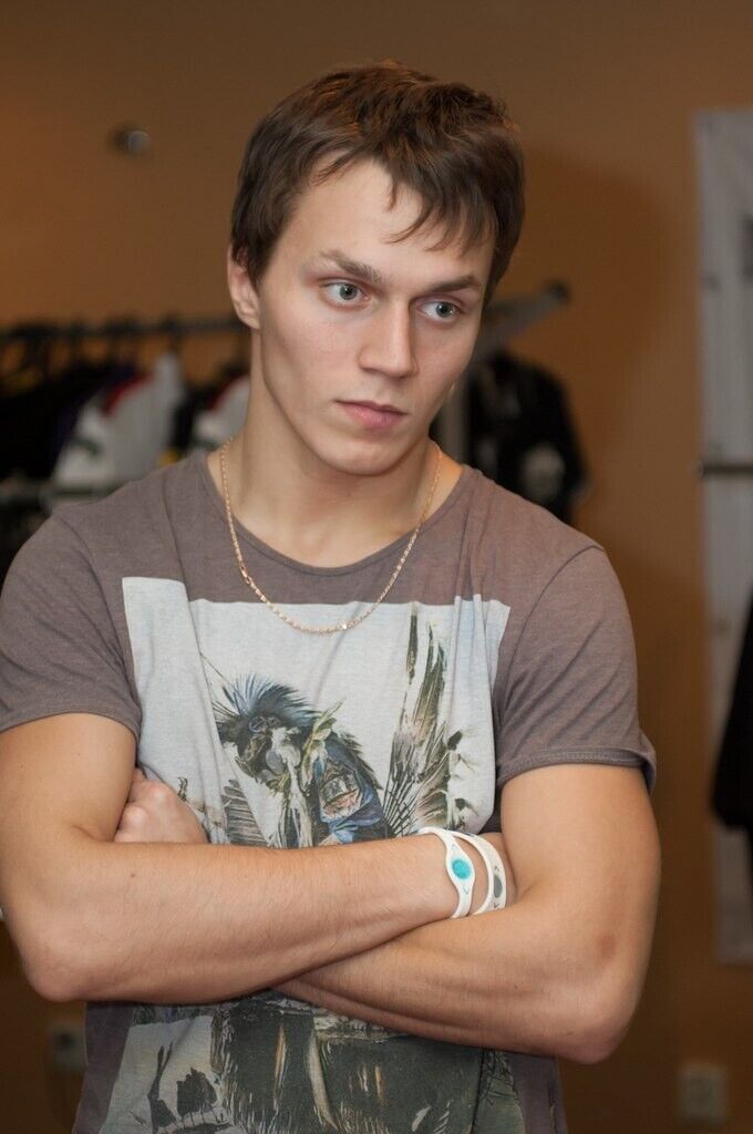  21881719  Nikolay, 36 ,    