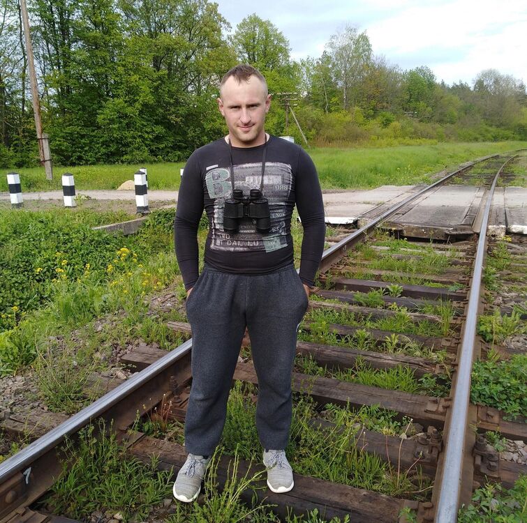  29307899  Andriy, 29 ,    