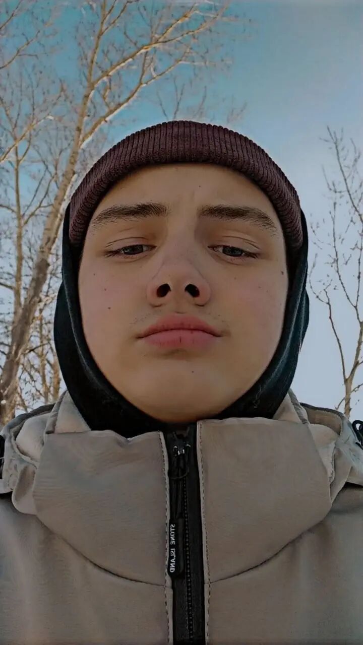  52256379  , 18 ,    