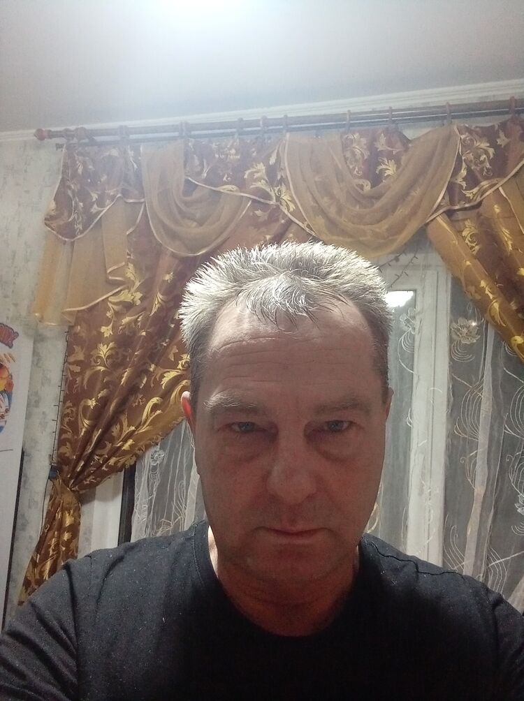  48680759  , 54 ,    