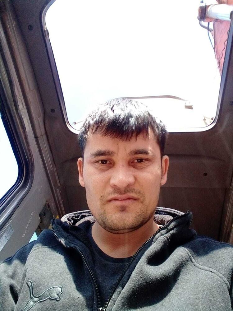  28537399  Aziz, 34 ,    