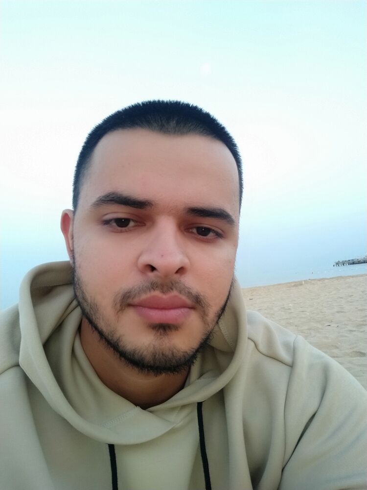  27825679  Ramzik, 30 ,    