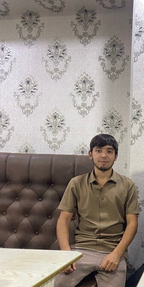  53905469  Farruxbek, 18 ,    