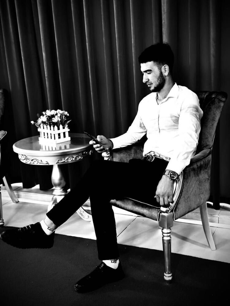  39791409  AVAZ, 25 ,    