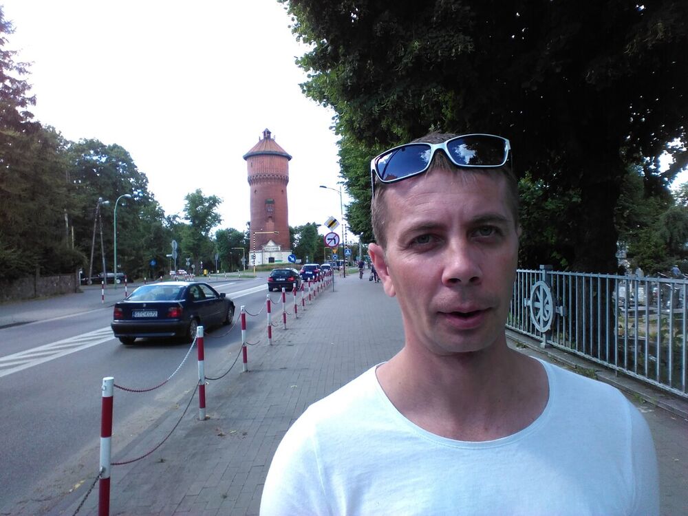  20684589  Anjei, 45 ,    