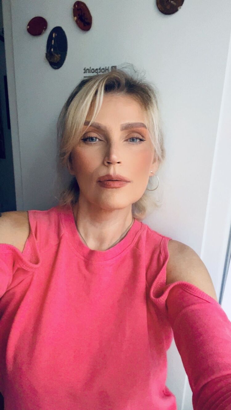 ���������� ������, ���� ������� Julia, 49 ���, ������������ ��� ����� � ���������, c�������� ���������, ���������