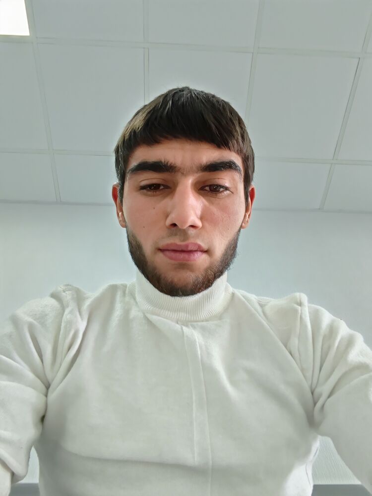  49632599  Aziz, 22 ,    