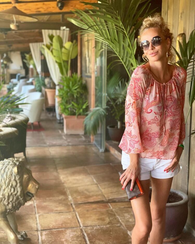 ���������� �������, ���� ������� Alyona, 36 ���, ������������ ��� ������, ����� � ���������, c�������� ���������, ���������