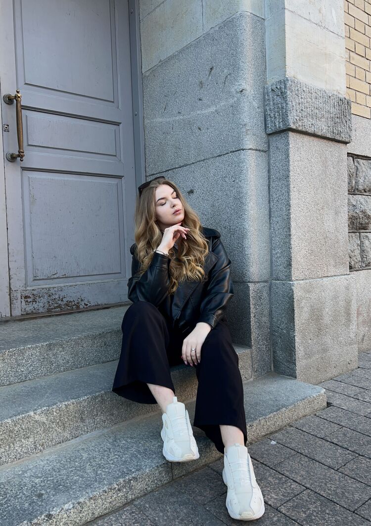  -,   , 21 ,   ,   
