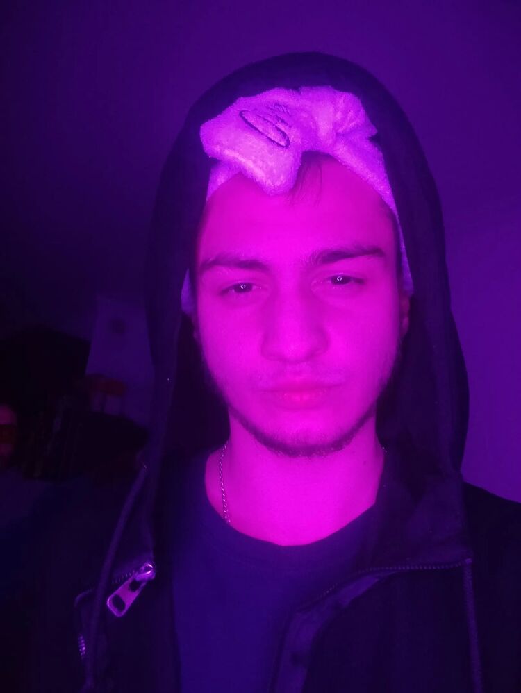  43533849  , 23 ,    