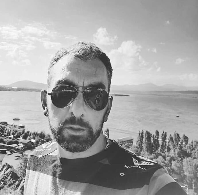  ,   Ynok, 25 ,   ,   
