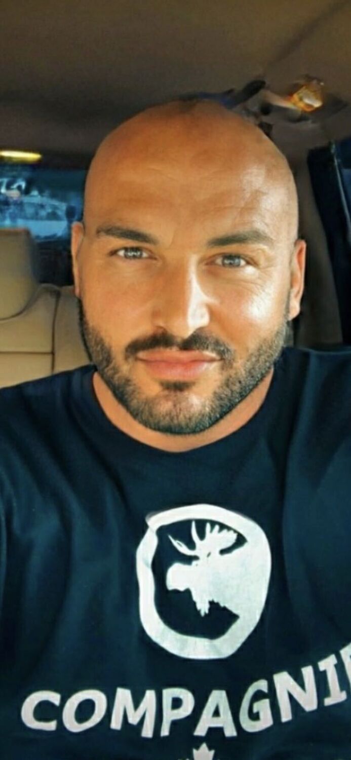 ���������� ������, ���� ������� Francois, 46 ���, ������������ ��� ������, ����� � ���������, c�������� ���������