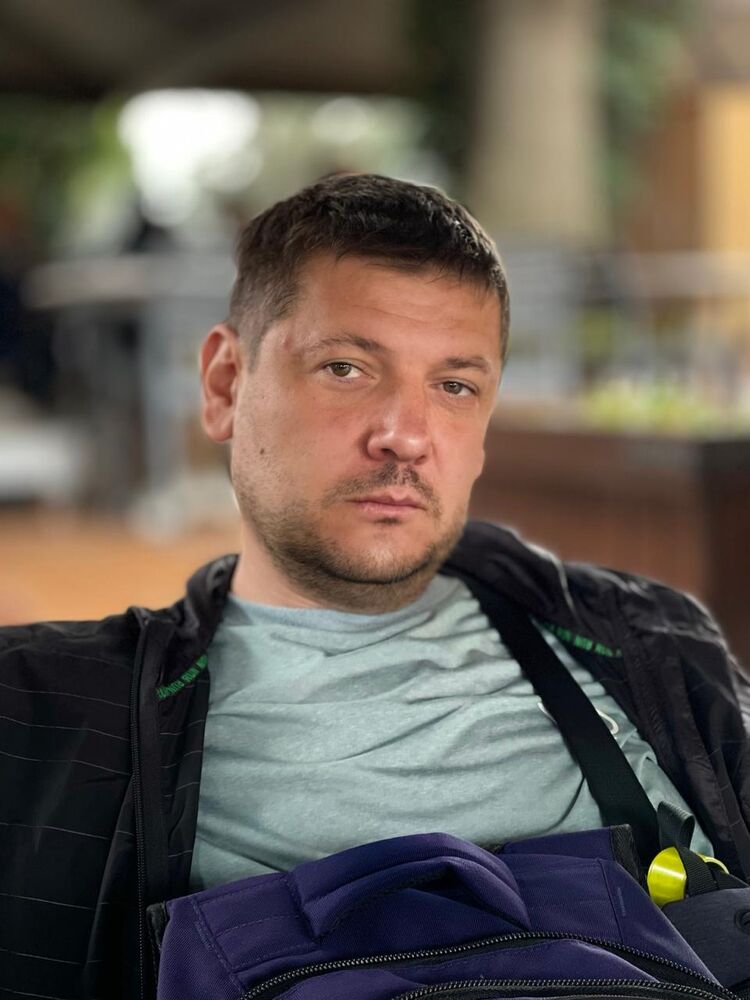  ,   Vitalii, 45 ,   ,   , c 