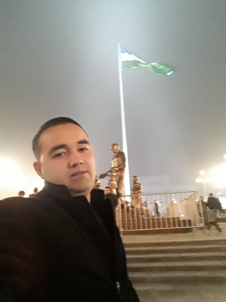  17298329  Bekzod, 36 ,    