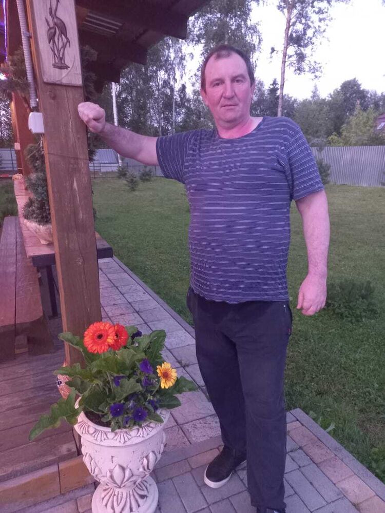  41081589  Andrey, 52 ,    