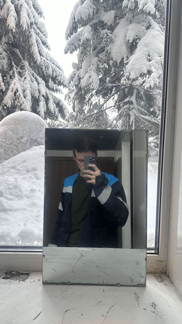  41111849  , 27 ,    