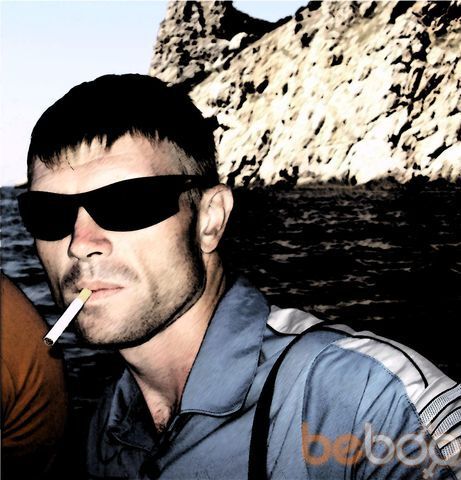 ,   Tonny, 48 ,   