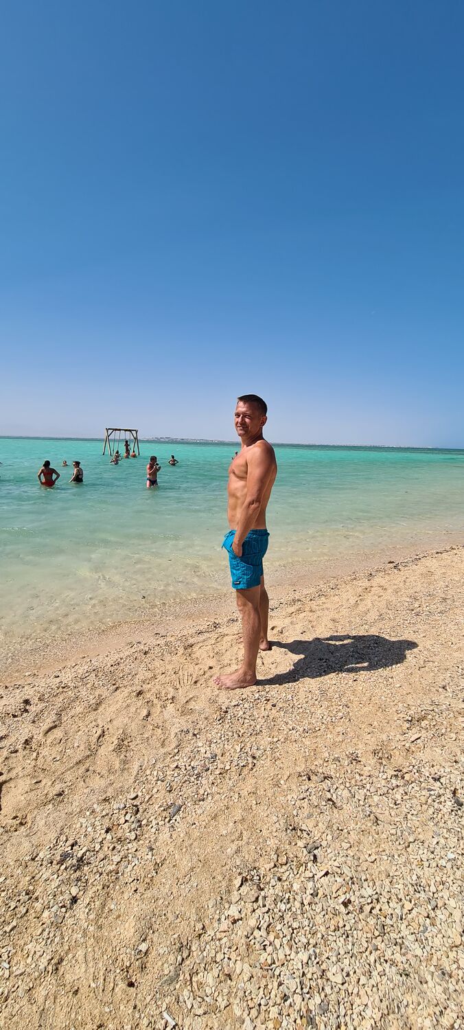  ,   Sergey, 40 ,   ,   