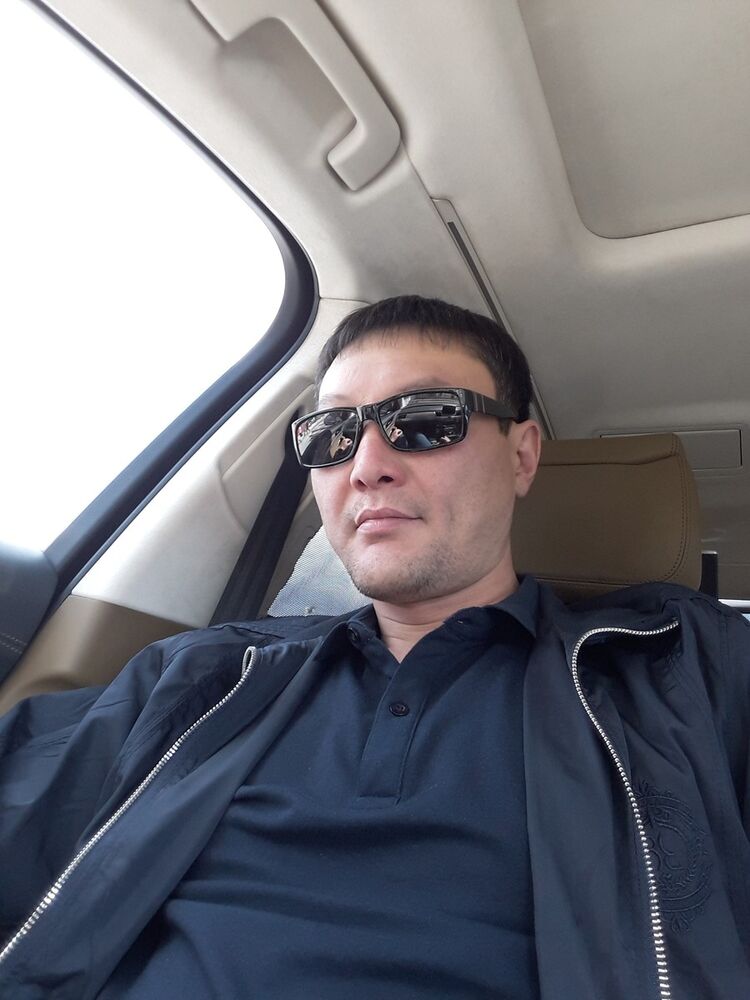  ,   Umelecz, 43 ,     , c 