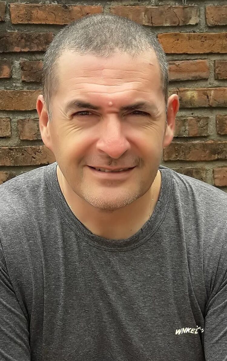  23443119  Ronald, 54 ,    Soho
