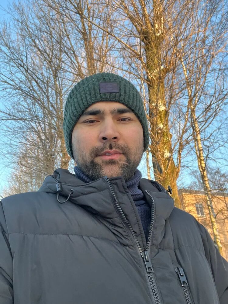  -,   Chingiz, 38 ,   ,   , c 