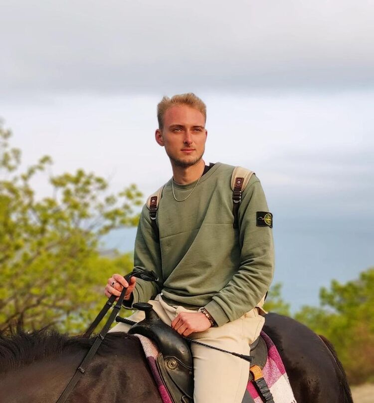  ,   Konstantin, 23 ,   ,   
