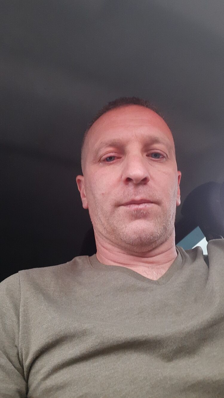  28038469  Andrey, 41 ,    