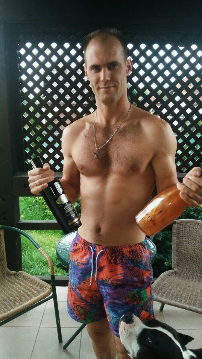  13781329  Dmitrij, 38 ,    