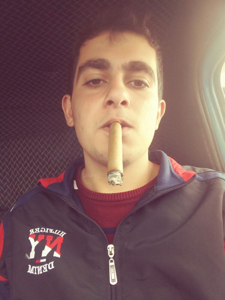  17550559  Pargev, 25 ,    