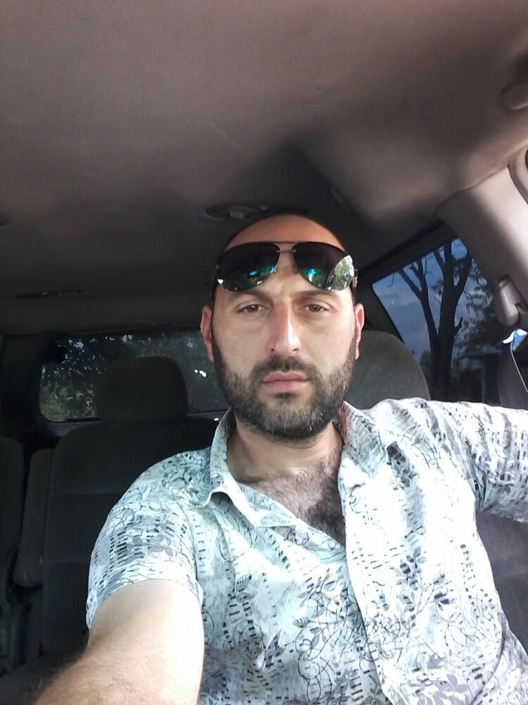  ,   HOVHANNES, 42 ,   ,   , c 