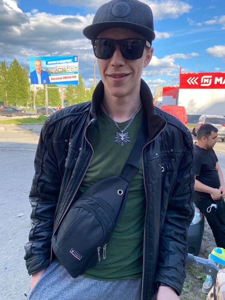  -,   Anton, 24 ,   ,   